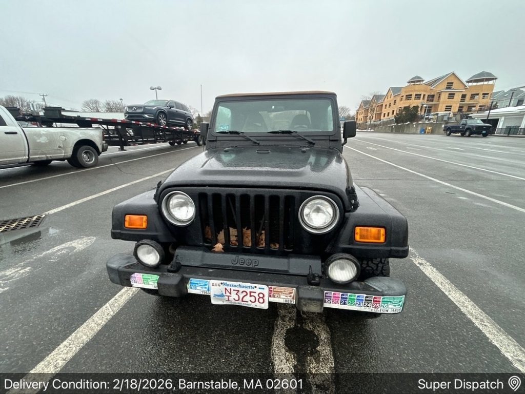 Jeep delivered in Hyannis, Massachusetts for auto transport to Nantucket